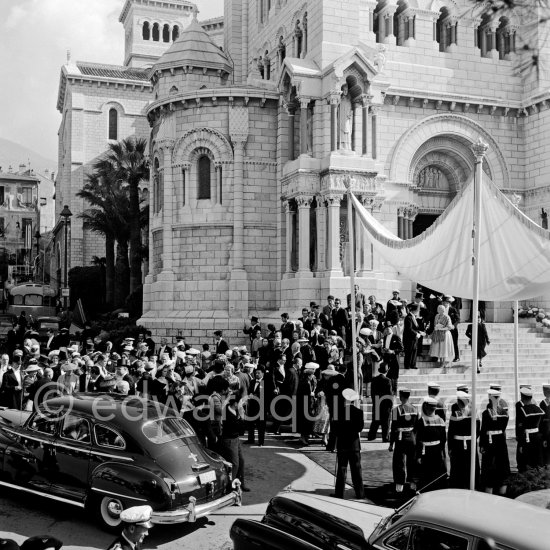 Wedding of Prince Rainier and Grace Kelly, Monaco Ville 1956. Car: 1947 Chrysler New Yorker Windsor - Photo by Edward Quinn