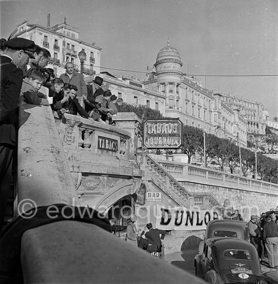 Arrival of participants, entrance to the parc fermée. Rallye Monte Carlo 1951. - Photo by Edward Quinn