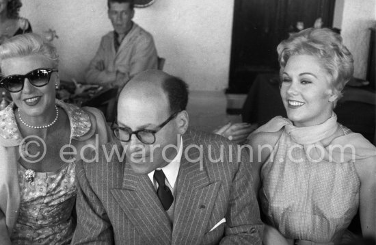 Ginger Rogers, Kim Novak (r) and Philippe Erlanger, founder of the Festival. Cannes Film Festival 1956. - Photo by Edward Quinn
