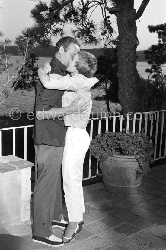 Jean Seberg and David Niven 1957 at Le Lavandou for the shooting of "Bonjour Tristesse", film by Otto Preminger. - Photo by Edward Quinn