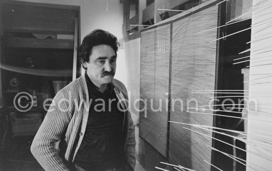 Jesús Rafael Soto, Venezuelan artist working in the fields of Op-art and kinetic art, a sculptor and a painter. Paris 1974. - Photo by Edward Quinn