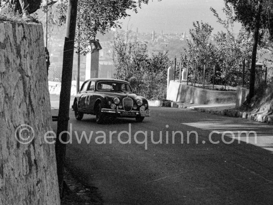 Jaguar Mark I.  Tour de France de l\'Automobile. Nice 1957. - Photo by Edward Quinn
