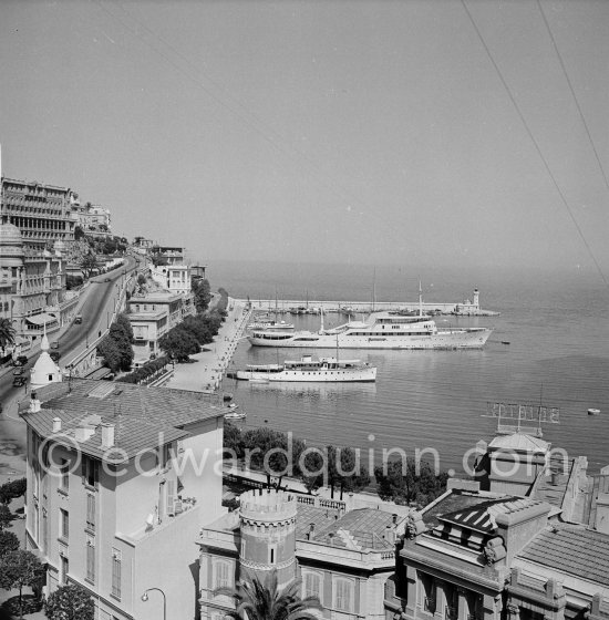 Onassis\' yacht Christina and yacht Olnico Monaco harbor 1955. - Photo by Edward Quinn