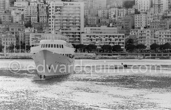 Onassis\' yacht Christina. Monaco harbor 1959. - Photo by Edward Quinn