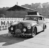 N° 173 Owens / Pitts on Healey Tickford. Rallye Monte Carlo 1953. - Photo by Edward Quinn