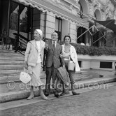 Departure at Hotel de Paris. Totò, Franca Faldini (left), his wife, and Kerima (Algerian actress). Monte Carlo 1954. - Photo by Edward Quinn
