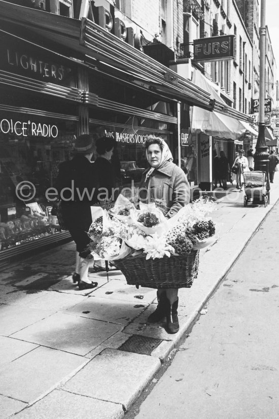 Dublin 1963. - Photo by Edward Quinn