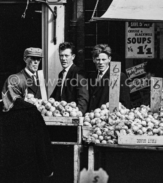 Camden Street Lower. Dublin 1963. - Photo by Edward Quinn