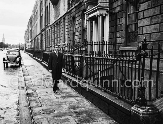 Blind man. Dublin 1963. - Photo by Edward Quinn