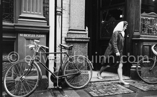 No Bicycles Please. Dublin 1963. - Photo by Edward Quinn