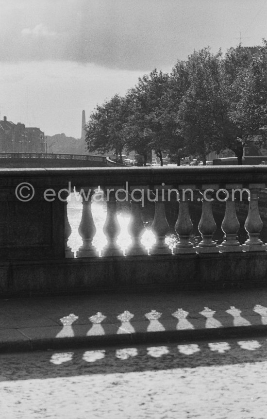 The River Liffey. O'Donovan Rossa Bridge. Dublin 1963. - Photo by Edward Quinn