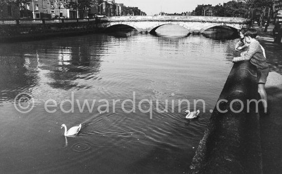 The River Liffey. O\'Donovan Rossa Bridge. Dublin 1963. - Photo by Edward Quinn