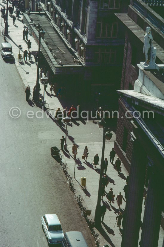General Post Office. O'Connell Street/Prince's Street. View from Nelson's Pillar. Dublin 1963. - Photo by Edward Quinn