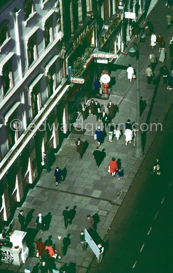 O'Connell Street. Royal Bank of Ireland. View from Nelson's Pillar. Dublin 1963. - Photo by Edward Quinn