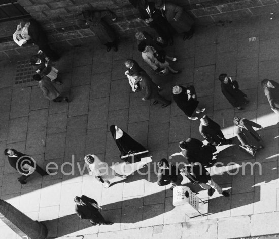 View from Nelson's Pillar (now demolished) Dublin 1963. - Photo by Edward Quinn