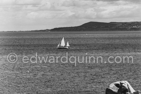 - Photo by Edward Quinn