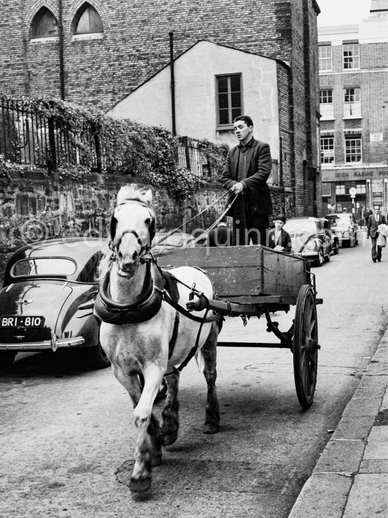 Dublin 1963. - Photo by Edward Quinn