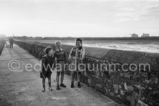 Children near Irishtown. Dublin 1963. - Photo by Edward Quinn
