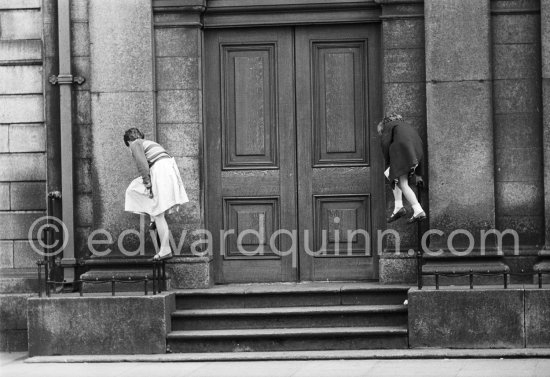 Children in Dublin 1963. - Photo by Edward Quinn
