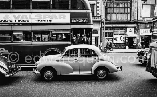 The Irish Times. D\'Olier Street office. Dublin 1963. Car: Morris Minor - Photo by Edward Quinn