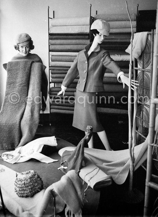 Fashion shop Anna Livia. Dublin 1963. - Photo by Edward Quinn