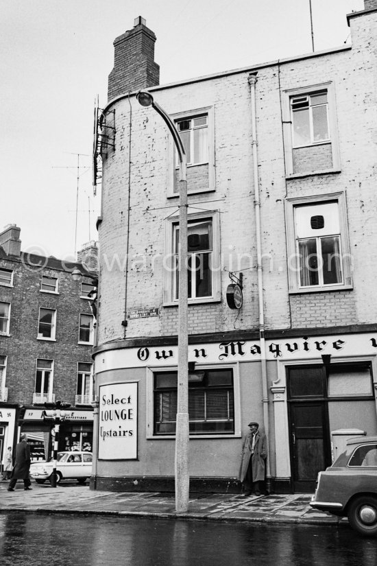 Owen Maguire. Dorset Street, Dublin 1963. - Photo by Edward Quinn