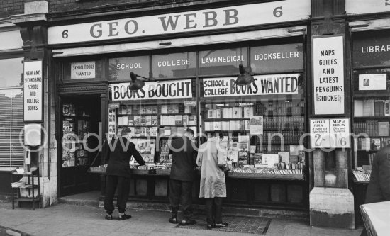 George Webb, bookseller frequented by James Joyce. Dublin 1963. - Photo by Edward Quinn