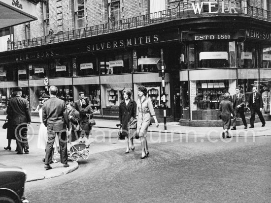 Weir & Sons, Silversmiths, 66-99 Grafton Street. Dublin 1963. - Photo by Edward Quinn