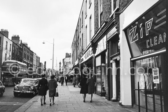 Dublin 1963. Car: Borgward - Photo by Edward Quinn