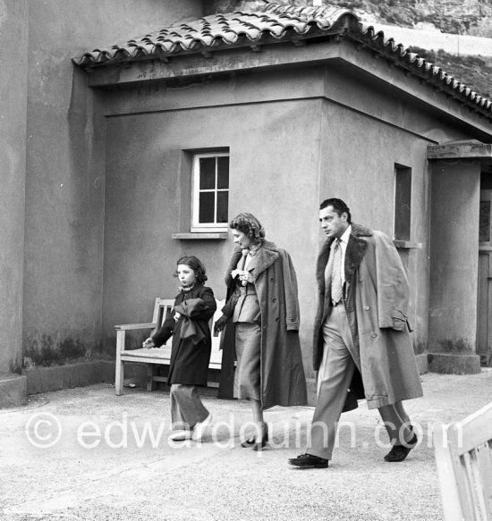 Gianni Agnelli and a not yet identified lady, Monte Carlo Country Club, Easter 1952. - Photo by Edward Quinn