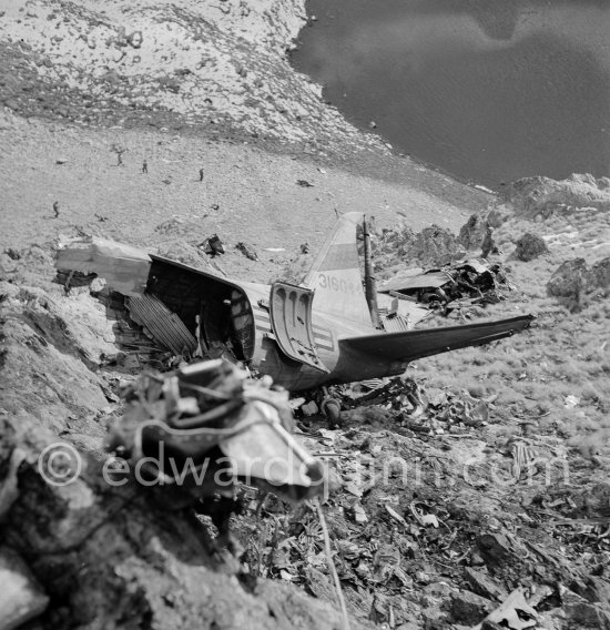Crash of military plane C 47. USAF Douglas C-47A 43-16044 struck a mountain in the Maritime Alps (Mont Carbone, Saint-Étienne-de-Tinée ) on the France/Italy border due to a navigation error, killing all 20 on board. - Photo by Edward Quinn