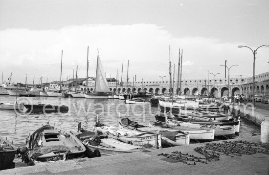 Antibes harbor Port Vauban 1954. - Photo by Edward Quinn