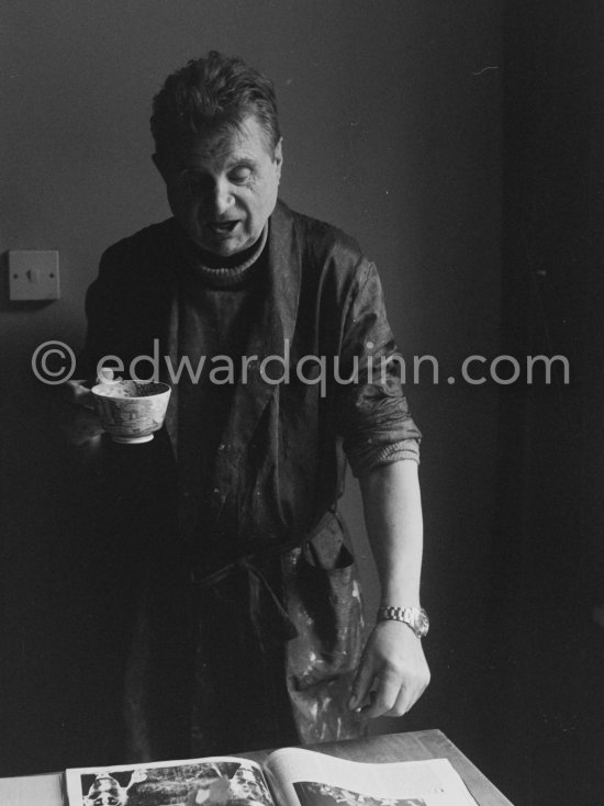 Francis Bacon at his Reece Mews home in London 1978. - Photo by Edward Quinn