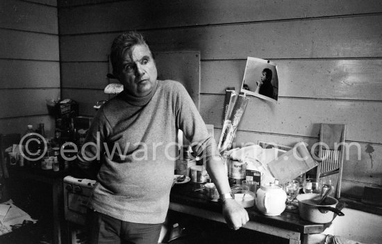 Francis Bacon at his Reece Mews kitchen. London 1978. - Photo by Edward Quinn