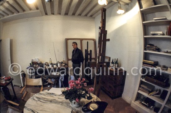 Francis Bacon at his studio in Paris, rue de Birague, 1979. - Photo by Edward Quinn