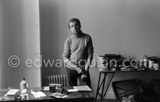 Francis Bacon at his studio in Paris, rue de Birague, 1979. - Photo by Edward Quinn