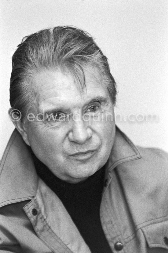 Francis Bacon at his Reece Mews studio. London 1980. - Photo by Edward Quinn