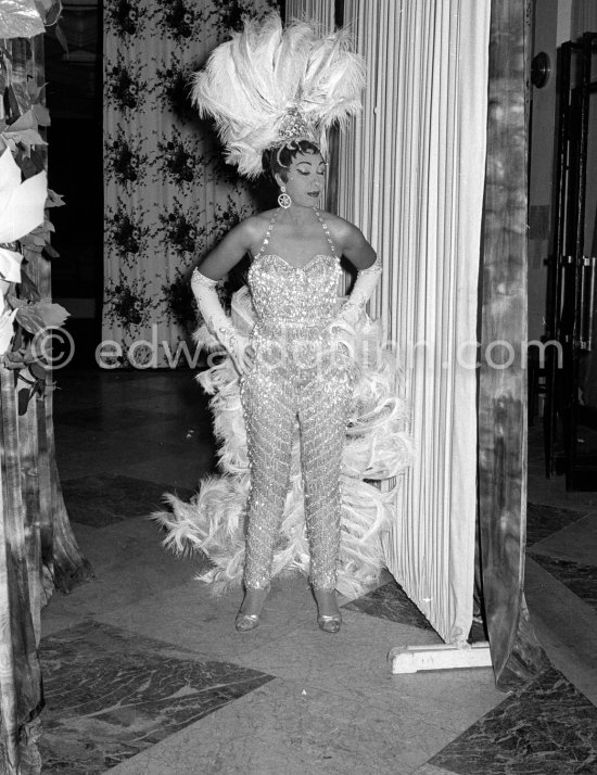 Josephine Baker behind the scenes at a summer gala at Sporting d\'Eté, Monte Carlo 1961. - Photo by Edward Quinn