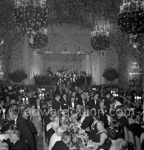 Bal de la rose ("Bal du Printemps"), Monte Carlo 1956. - Photo by Edward Quinn
