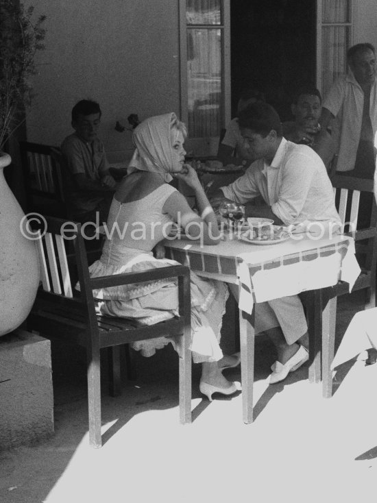 Brigitte Bardot and Sacha Distel. Saint-Tropez 1958. - Photo by Edward Quinn