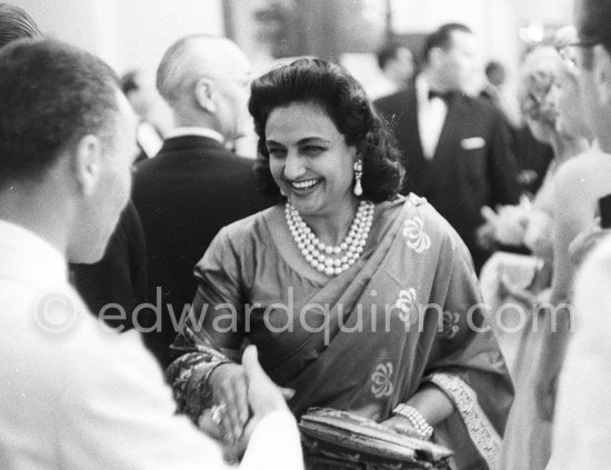 Sita Devi, Maharanee of Baroda, known as the "Indian Wallis Simpson". "Bal de la Mer", Monte Carlo 1958. - Photo by Edward Quinn