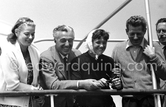 Ingrid Bergman, Vittorio de Sica, Danny Kaye. Cannes 1956. - Photo by Edward Quinn