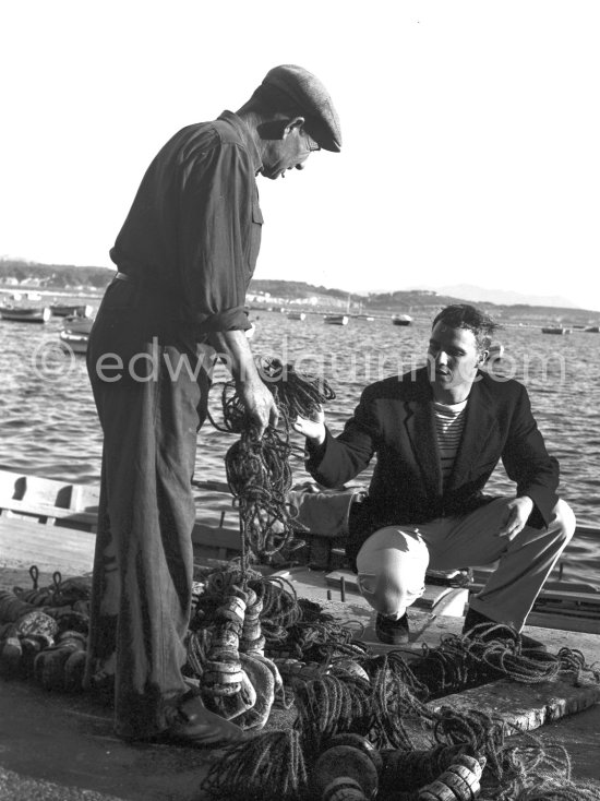 Marlon Brando at the port in Bandol 1954. - Photo by Edward Quinn