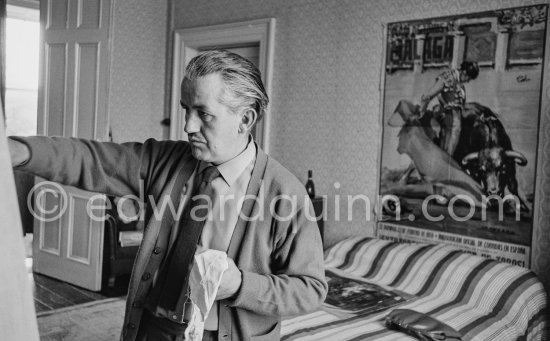 Irish painter and writer George Campbell. Dublin 1963. - Photo by Edward Quinn