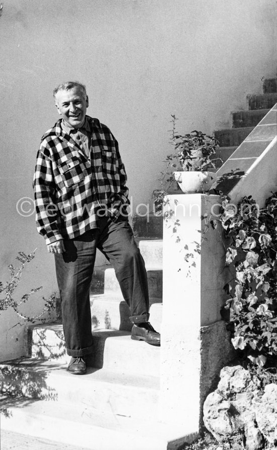 Marc Chagall at his home in Saint-Paul-de-Vence, 1953. - Photo by Edward Quinn