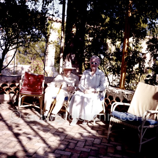 Sir Winston Churchill, Lady Clementine. Golden wedding anniversary (11.9.58) of Churchill, at Villa Capponcina owned by Lord Beaverbrook (Press Lord, London Express Group), Cap d’Ail 1958. - Photo by Edward Quinn