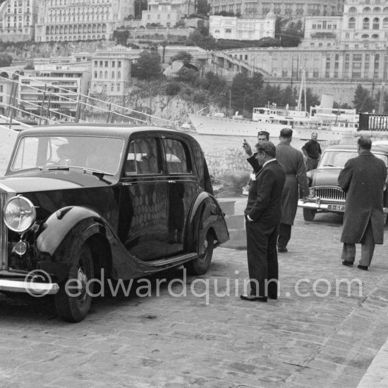 Sir Winston Churchill, Aristotle Onassis. Monaco harbor 1956. Car: 1948/49 Rolls-Royce Silver Wraith, #WZB29, Touring Limousine by Park Ward. Owner Emery Reves (Churchill’s U.S. publisher). Detailed info on this car by expert Klaus-Josef Rossfeldt see About/Additional Infos. - Photo by Edward Quinn