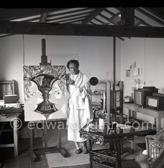 Jean Cocteau at Villa Santo Sospir. Saint-Jean-Cap-Ferrat 1952. - Photo by Edward Quinn