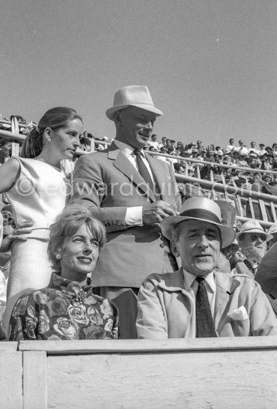 Yul Brynner, his wife Doris Kleiner, Jean Cocteau, Francine Weisweiller at a bullfight. Arles 1960. - Photo by Edward Quinn