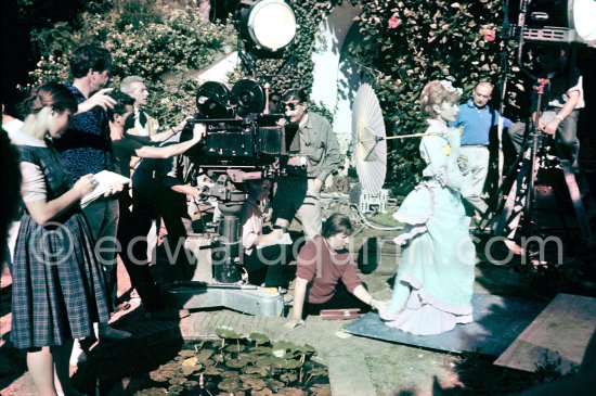 Jean Cocteau, Francine Weisweiller during filming of "Le Testament d’Orphée", film of Jean Cocteau. Saint-Jean-Cap-Ferrat 1959. - Photo by Edward Quinn